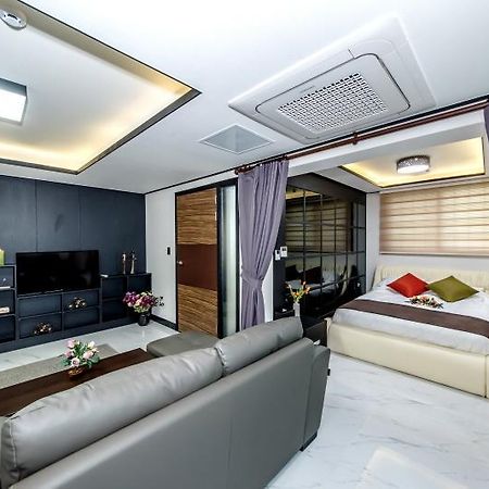 Jeju Skyhill Pension Seogwipo Extérieur photo
