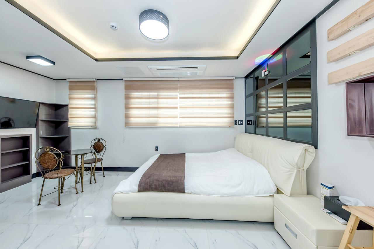 Jeju Skyhill Pension Seogwipo Extérieur photo