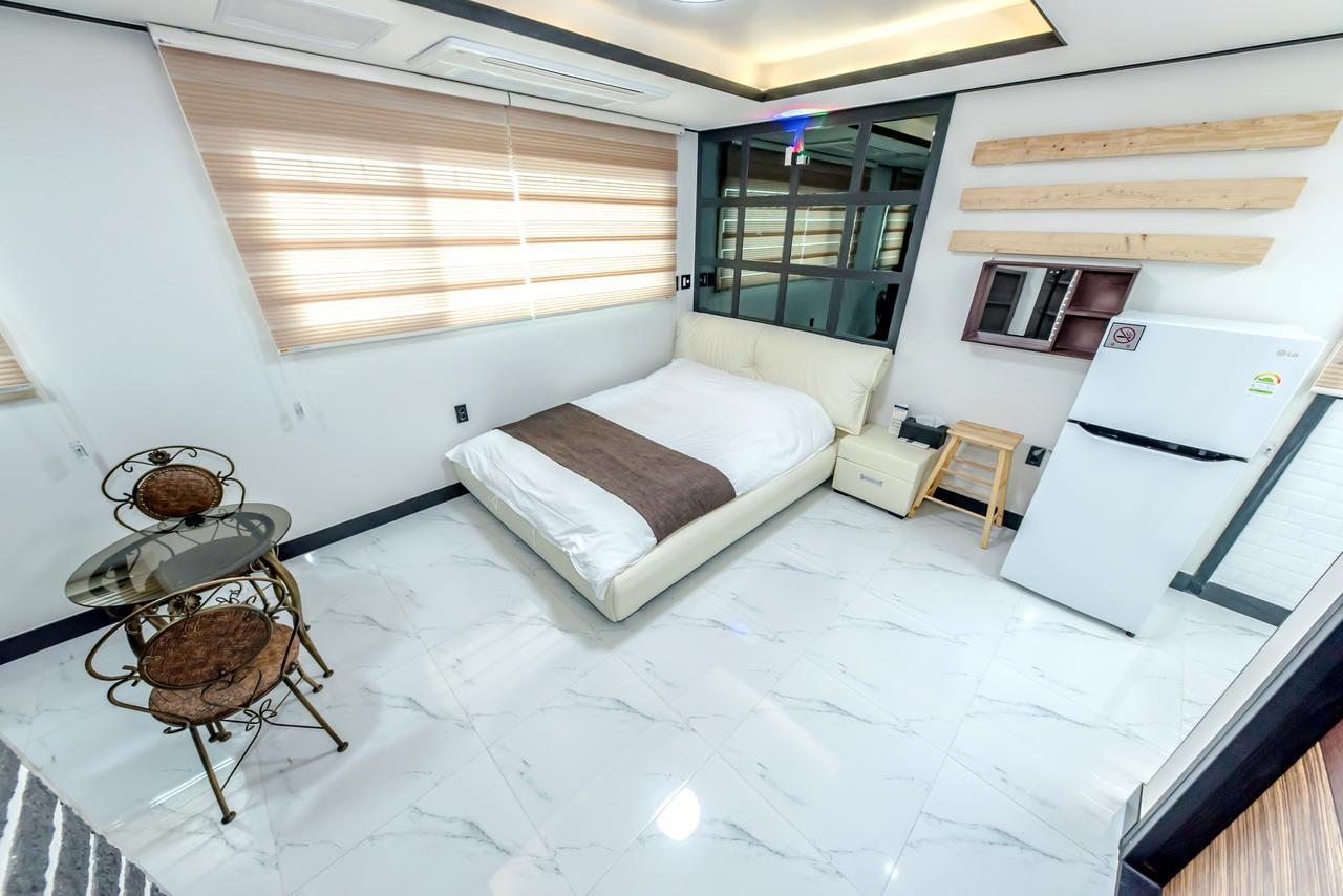 Jeju Skyhill Pension Seogwipo Extérieur photo