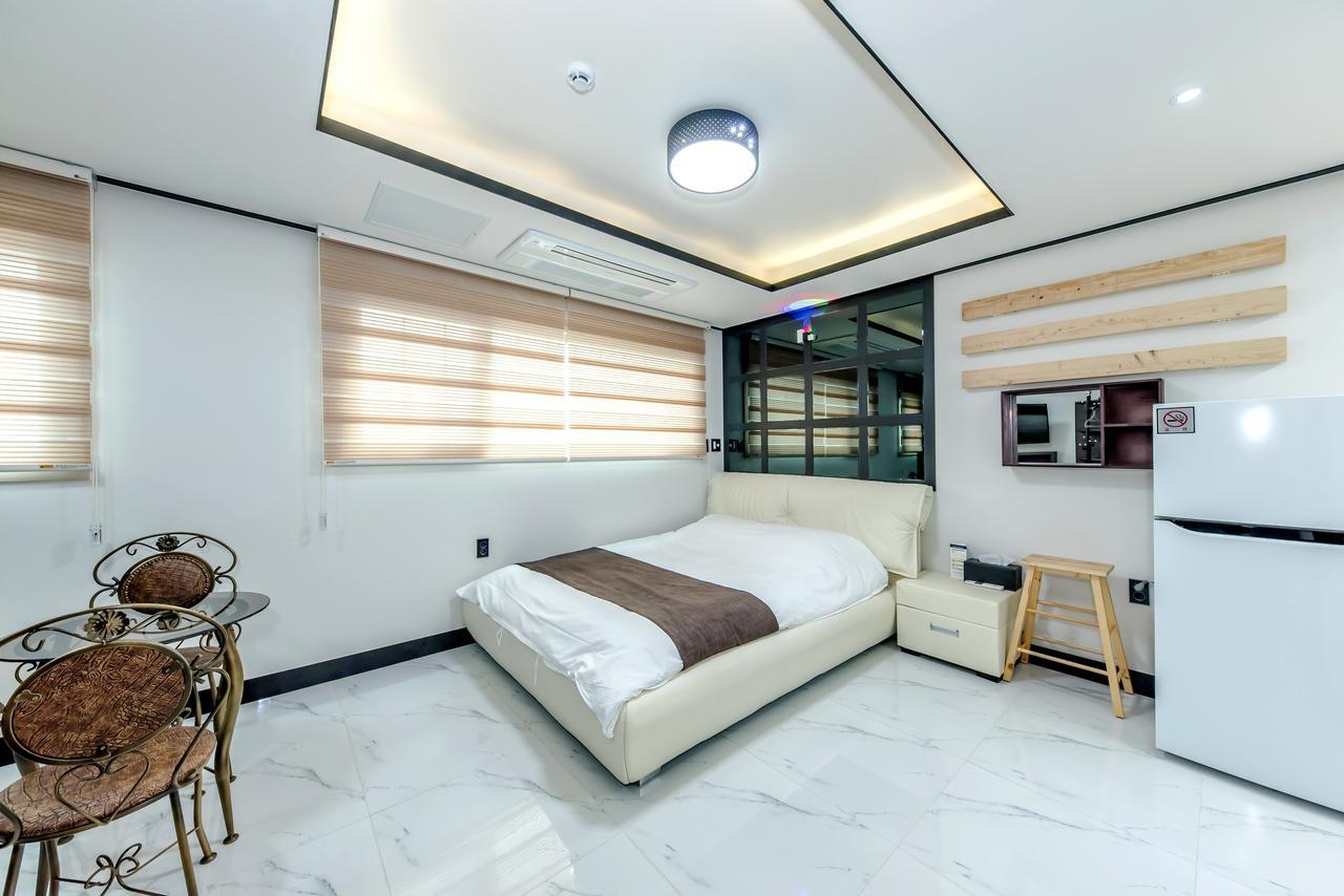 Jeju Skyhill Pension Seogwipo Extérieur photo
